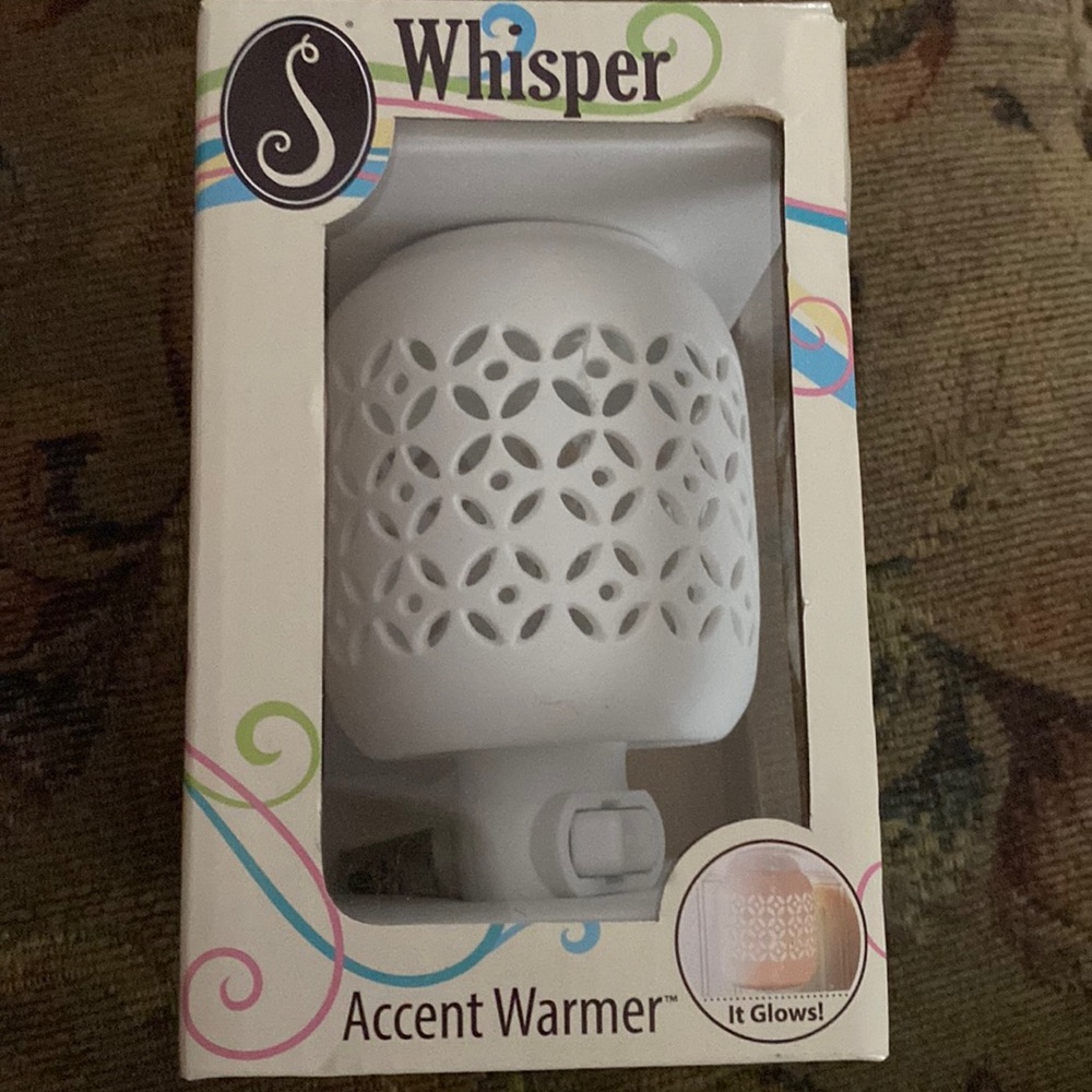 ScentSationals Wickless Candles Whisper Glowing Accent Warmer NIB